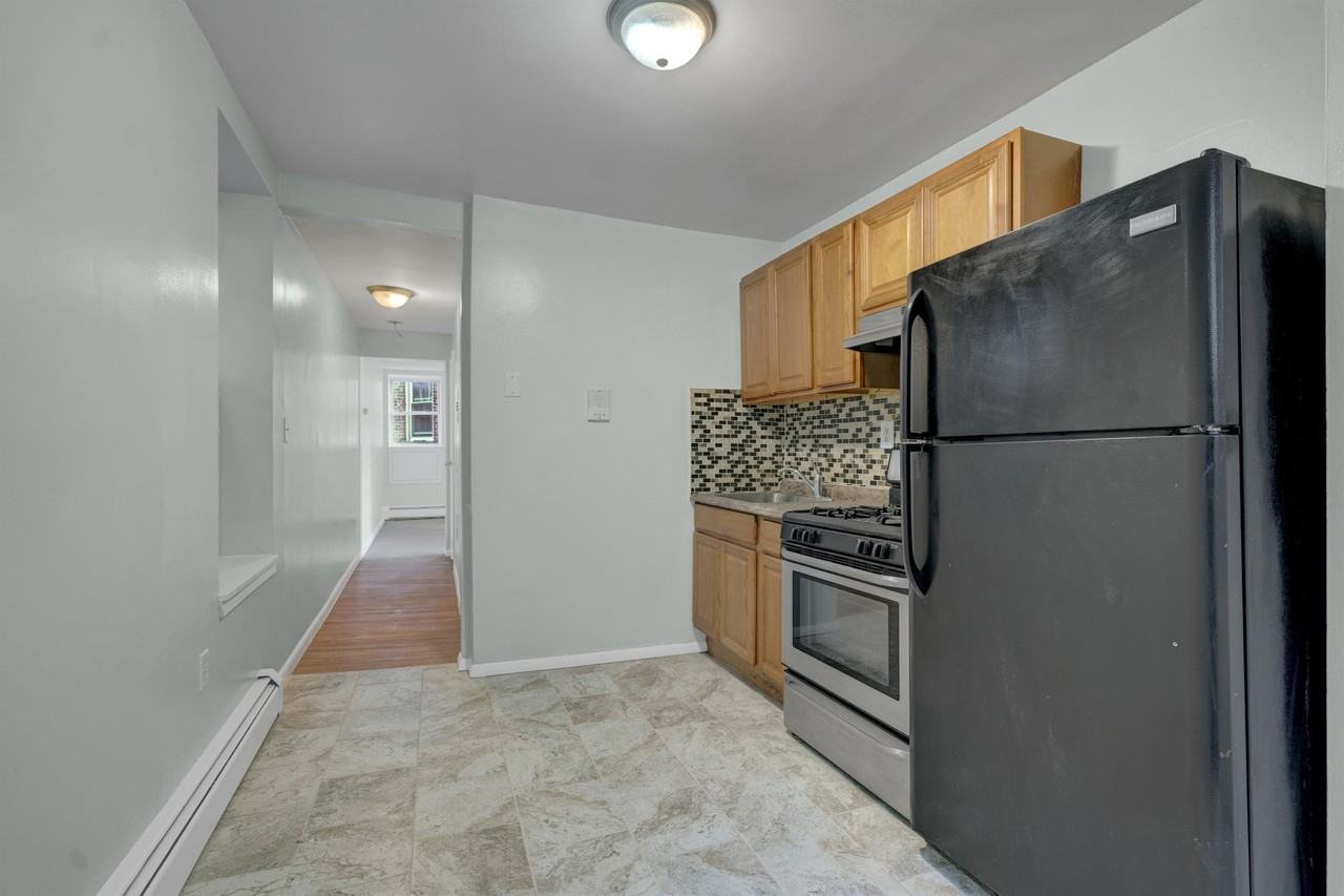 220 64th - Photo 2 of 21