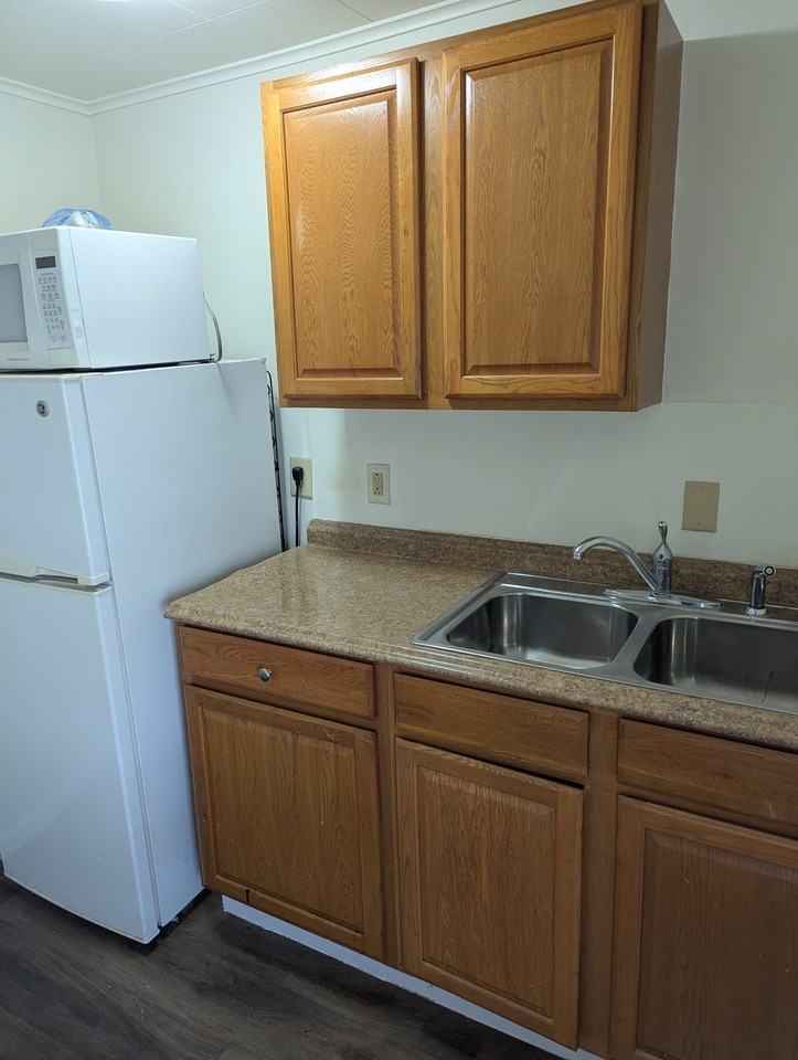 1013 West Church Street - Photo 7 of 9