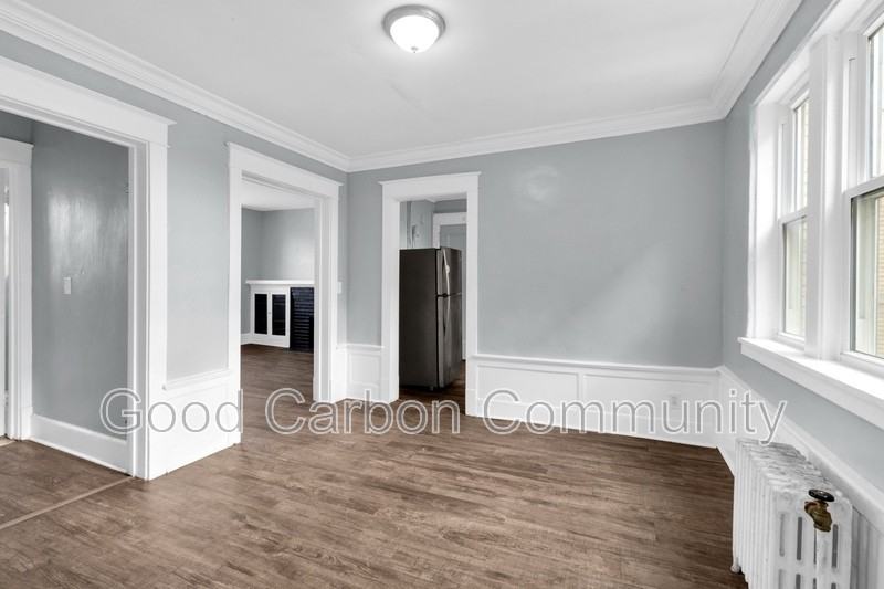 2809 Main St #4 - Photo 6 of 15