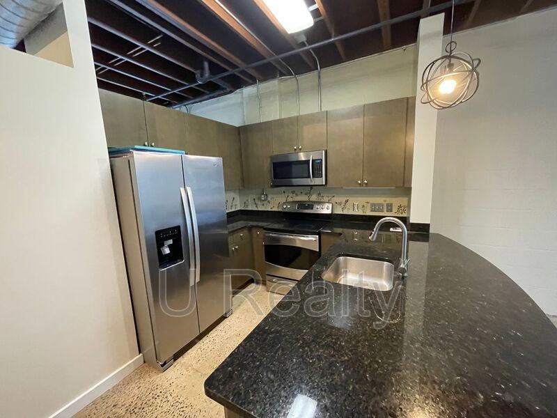 800 Academy St - Photo 4 of 10