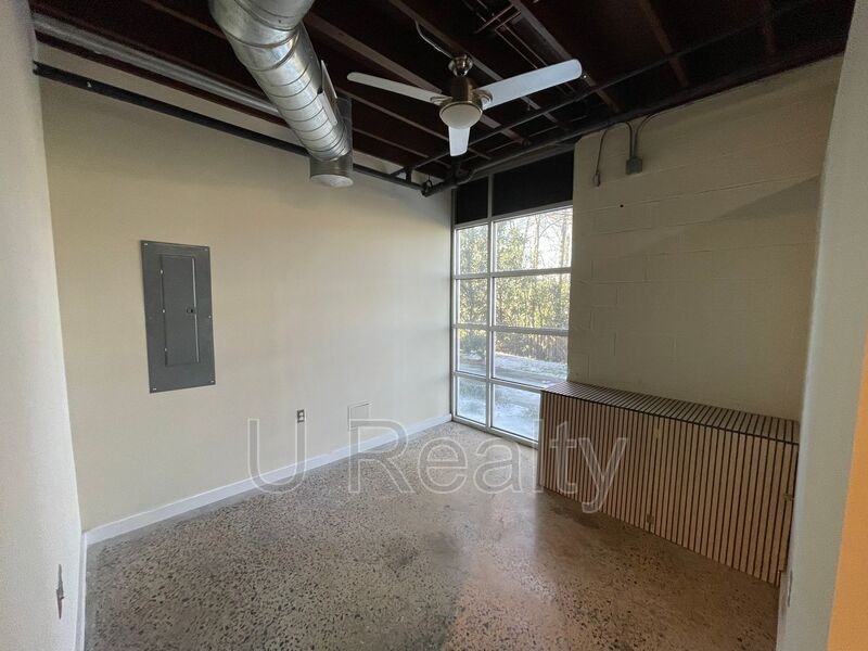 800 Academy St - Photo 5 of 10