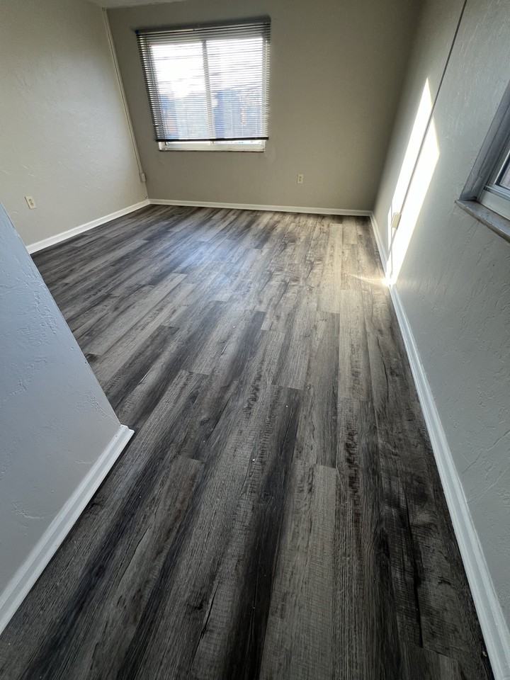 4909 Library Road - Photo 3 of 10