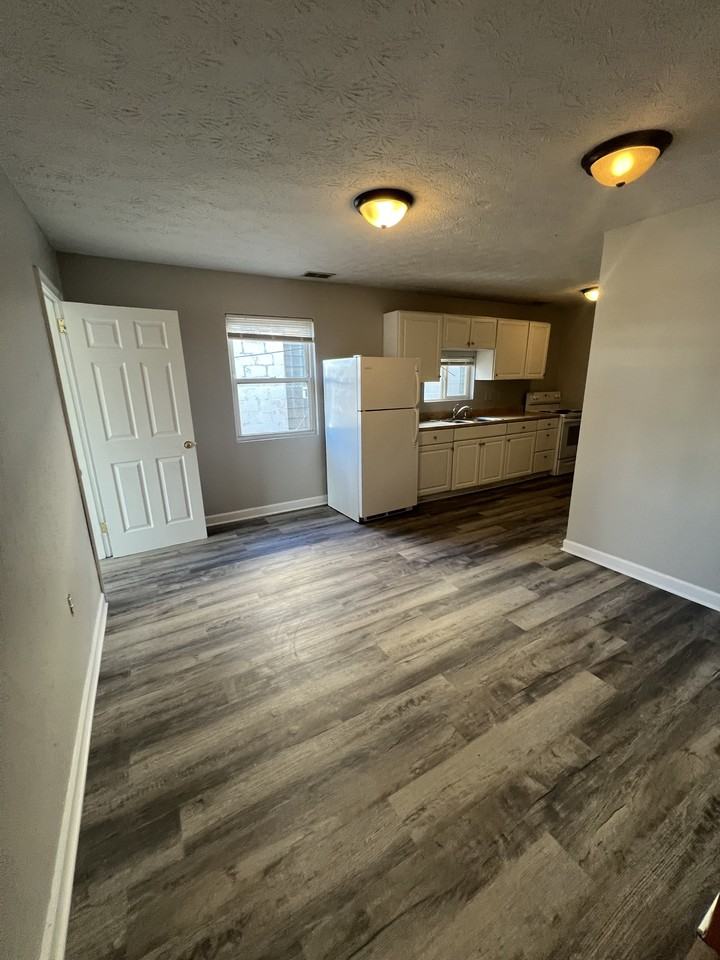 4909 Library Road - Photo 5 of 10