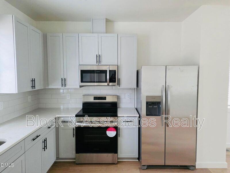 809 Wilcox St #102 - Photo 3 of 17