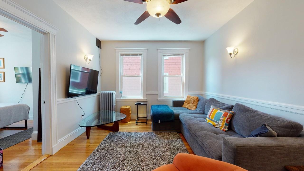 9 Saint Peter St. - Photo 4 of 25