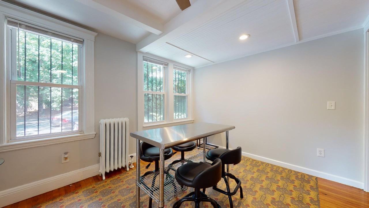 9 Saint Peter St. - Photo 6 of 25