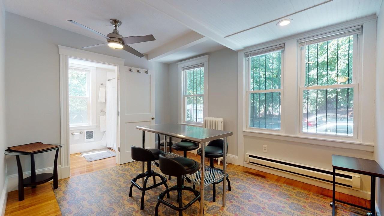 9 Saint Peter St. - Photo 7 of 25