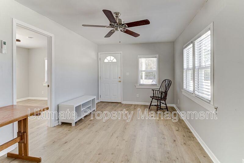 4631 Carolina Beach Rd - Photo 4 of 12