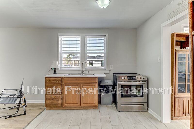 4631 Carolina Beach Rd - Photo 5 of 12