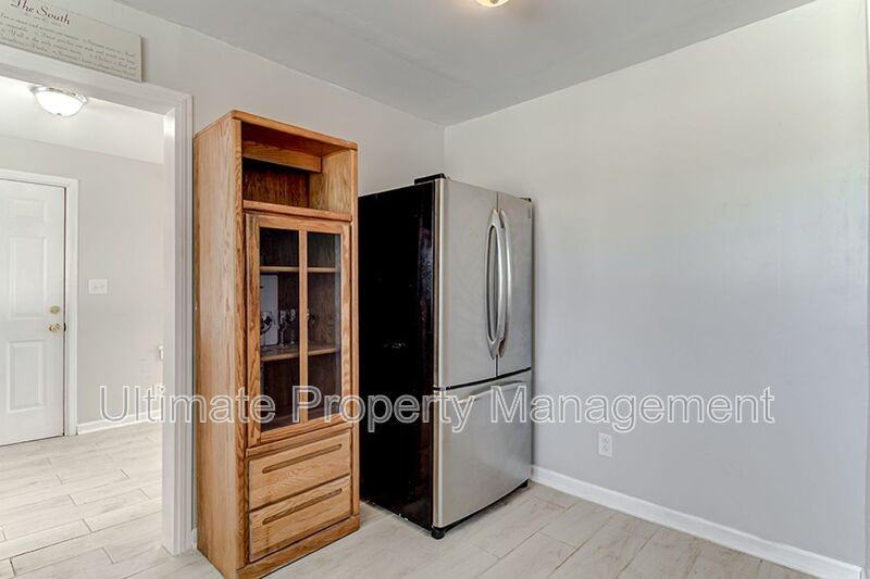 4631 Carolina Beach Rd - Photo 6 of 12