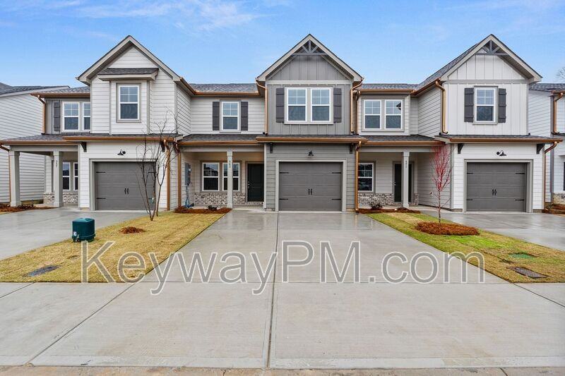 563 Yuma Ln - Photo 3 of 32