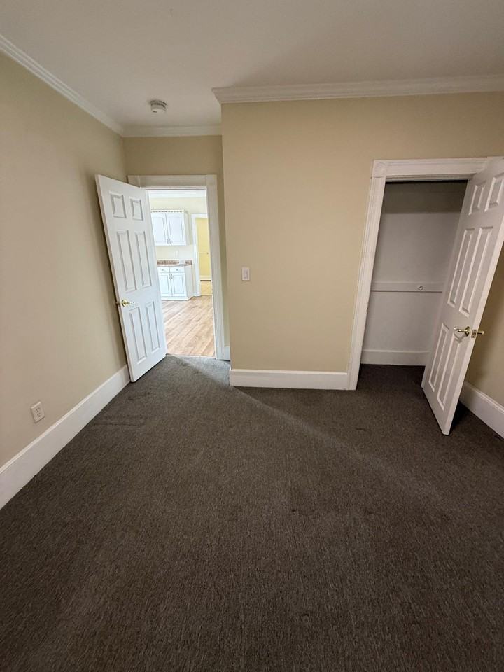 113 Bellingham Street - Photo 3 of 6