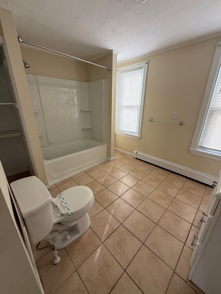 113 Bellingham Street - Photo 4 of 6