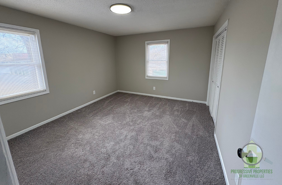 710 North Maple Street - Photo 6 of 13