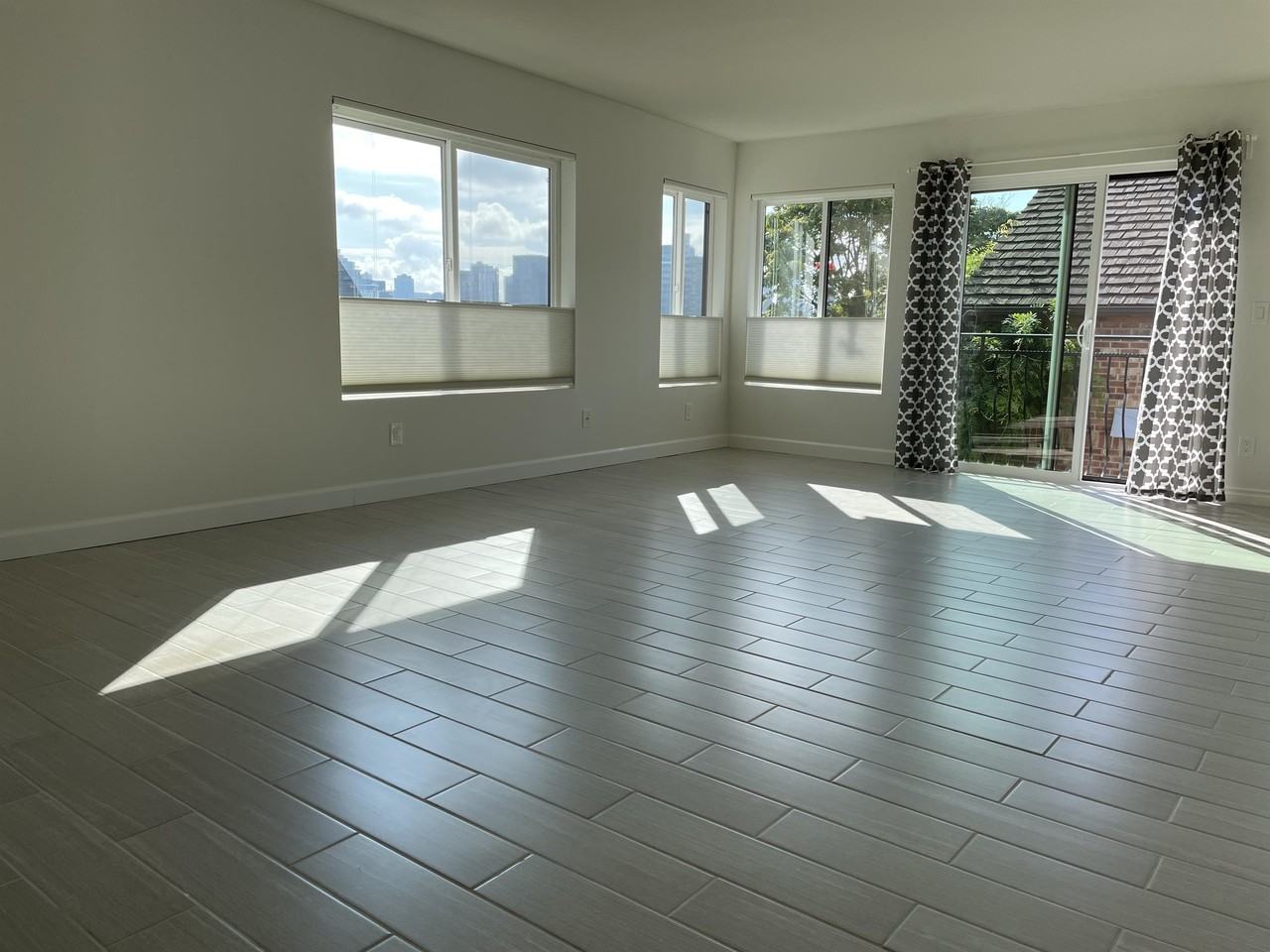 155 Aloha Street - Photo 4 of 26