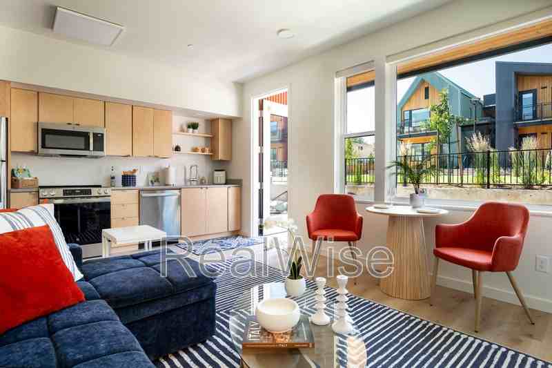 1244 Quincy St #202 - Photo 7 of 48