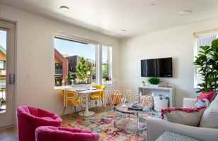 featured image of 174 Garfield St #102