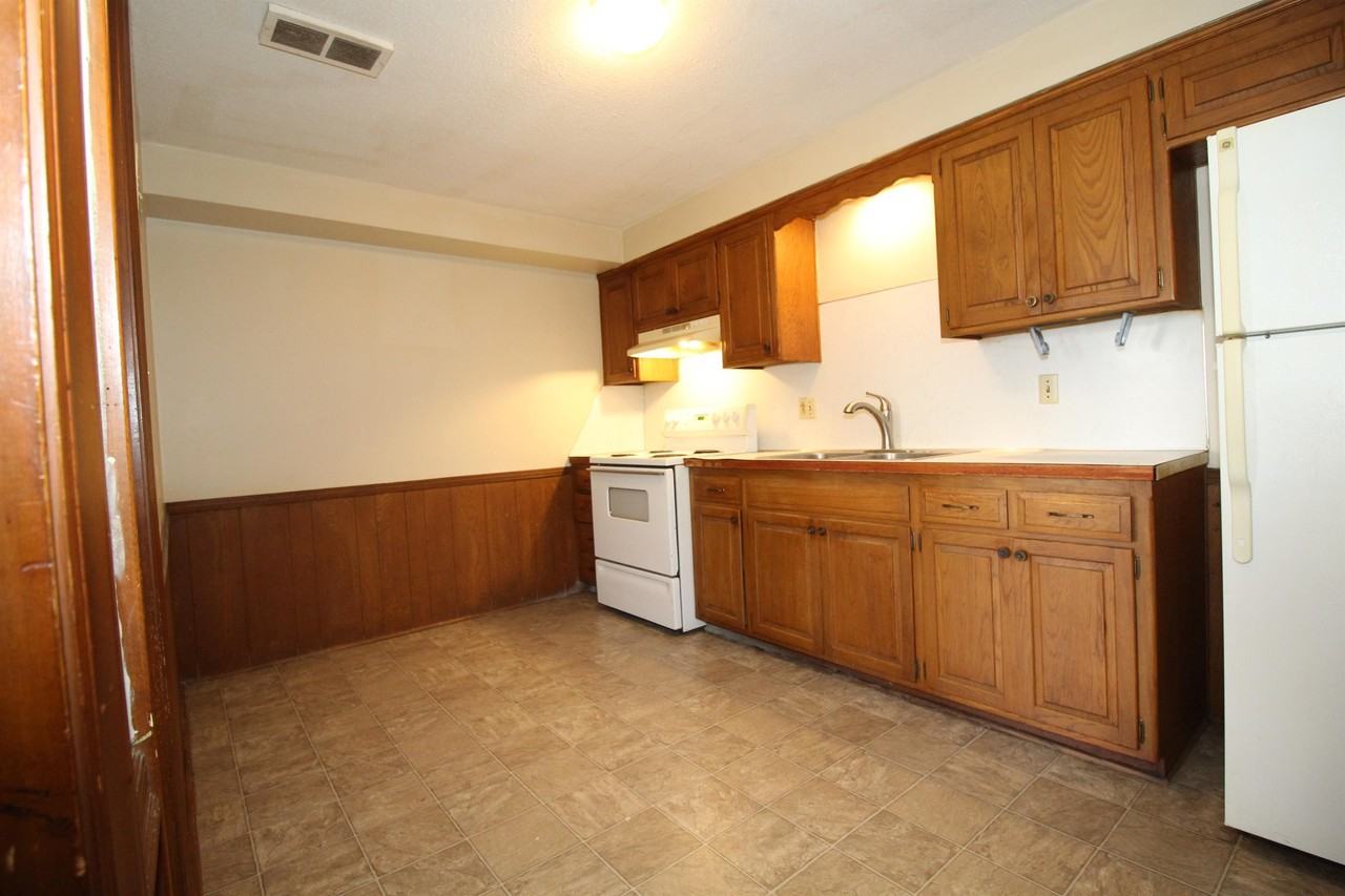 10911 W. 59th Terrace - Photo 7 of 10