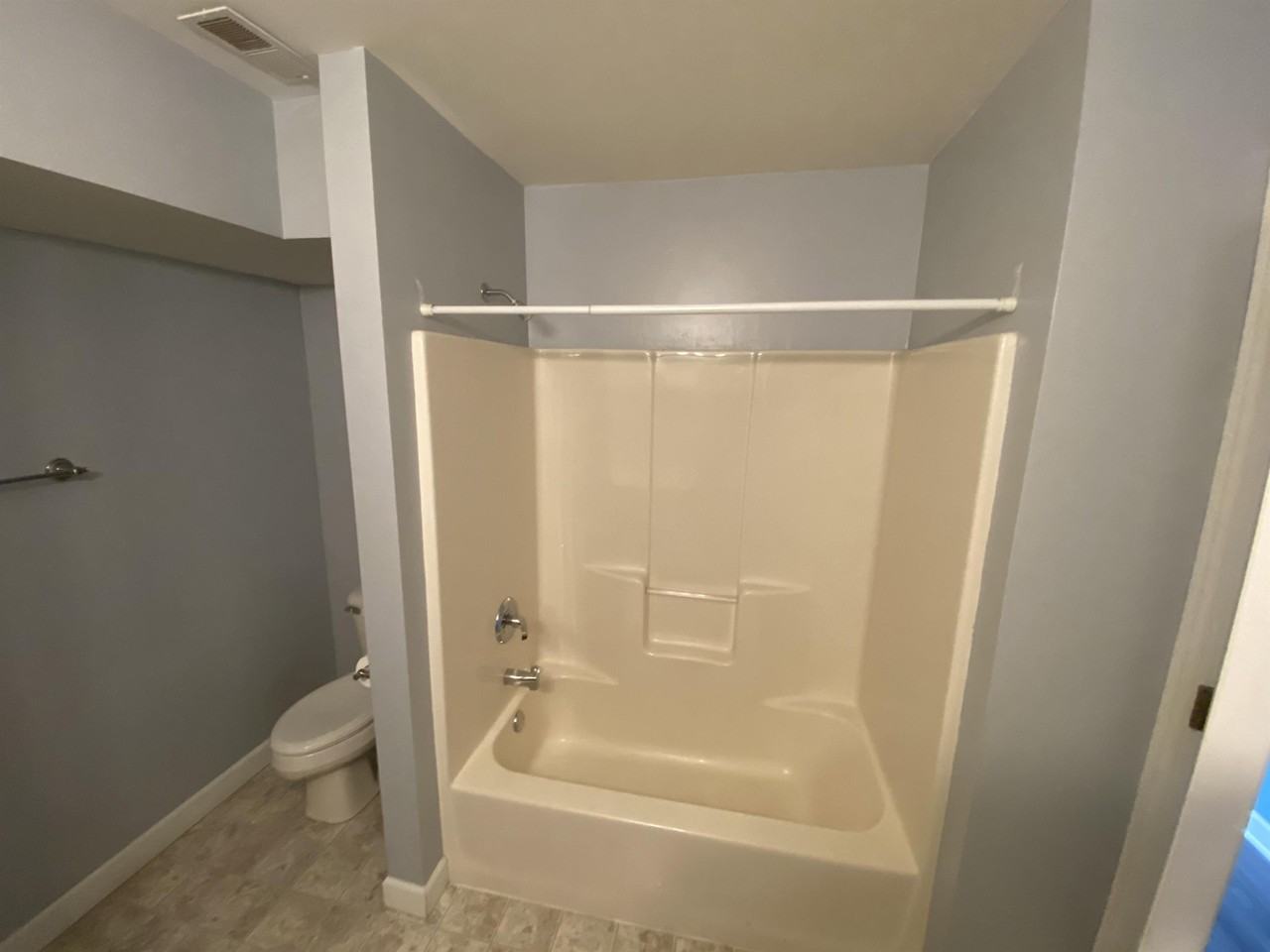 1827 N Martin Luther King Dr - Photo 6 of 11