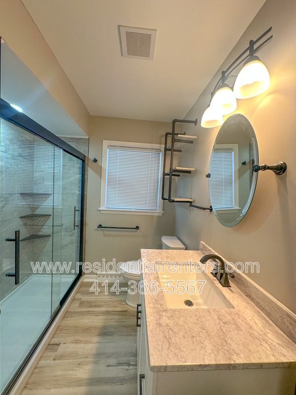 2555 N Calhoun Rd - Photo 7 of 17