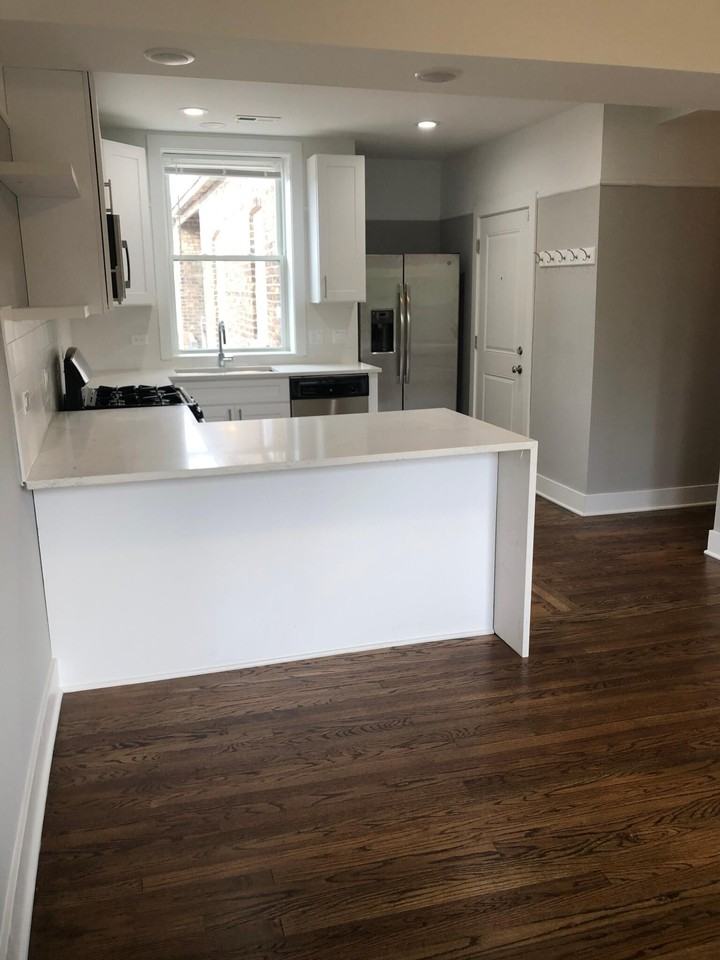 5034 North Washtenaw Avenue - Photo 2 of 50