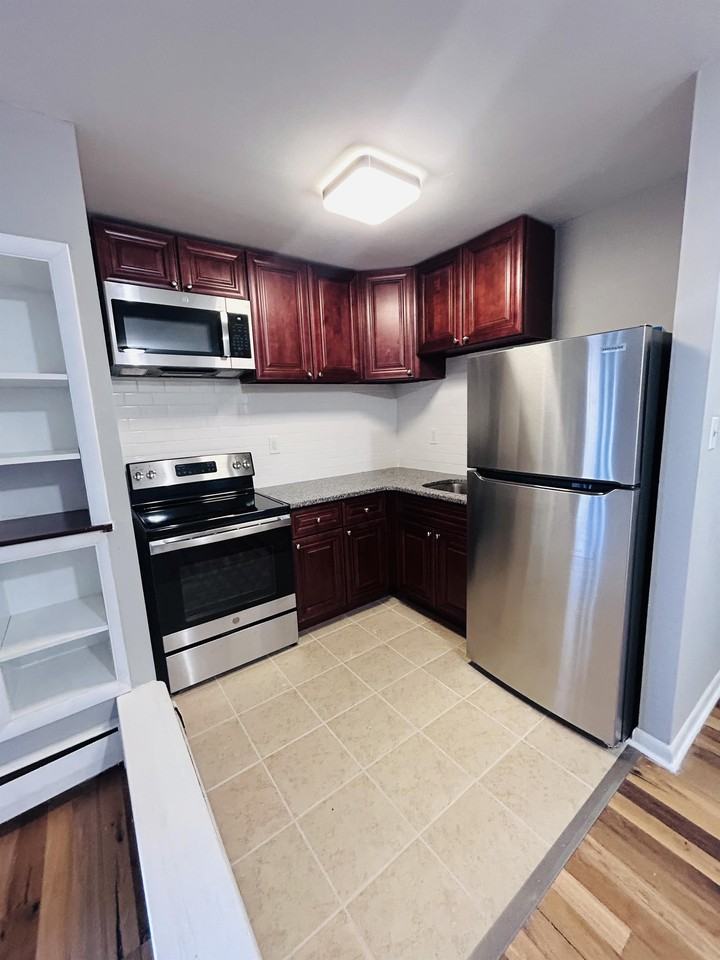 265 West Baltimore Pike - Photo 5 of 9