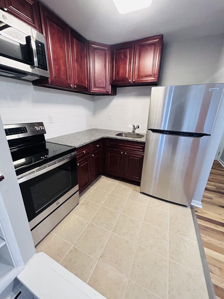 265 West Baltimore Pike - Photo 6 of 9