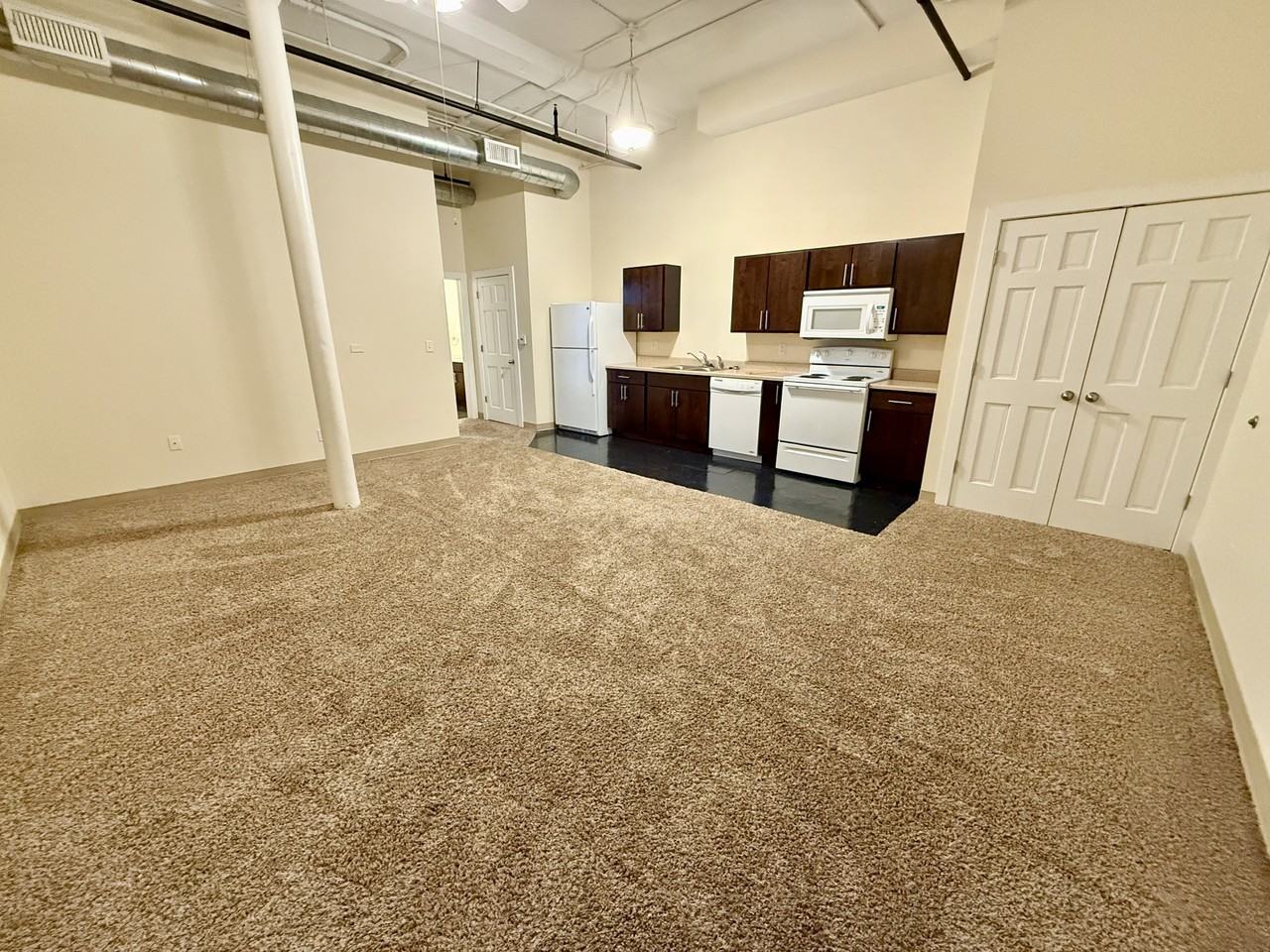 Berglund Flats - Photo 5 of 17