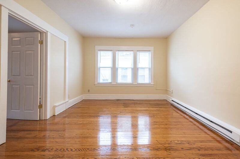 72 Kensington Ave #2L - Photo 6 of 9