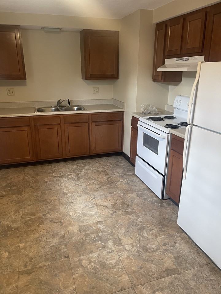 1314 Stevenson Road - Photo 3 of 8