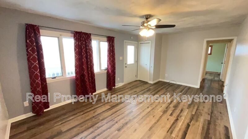 1038 Ohio Ave - Photo 7 of 36