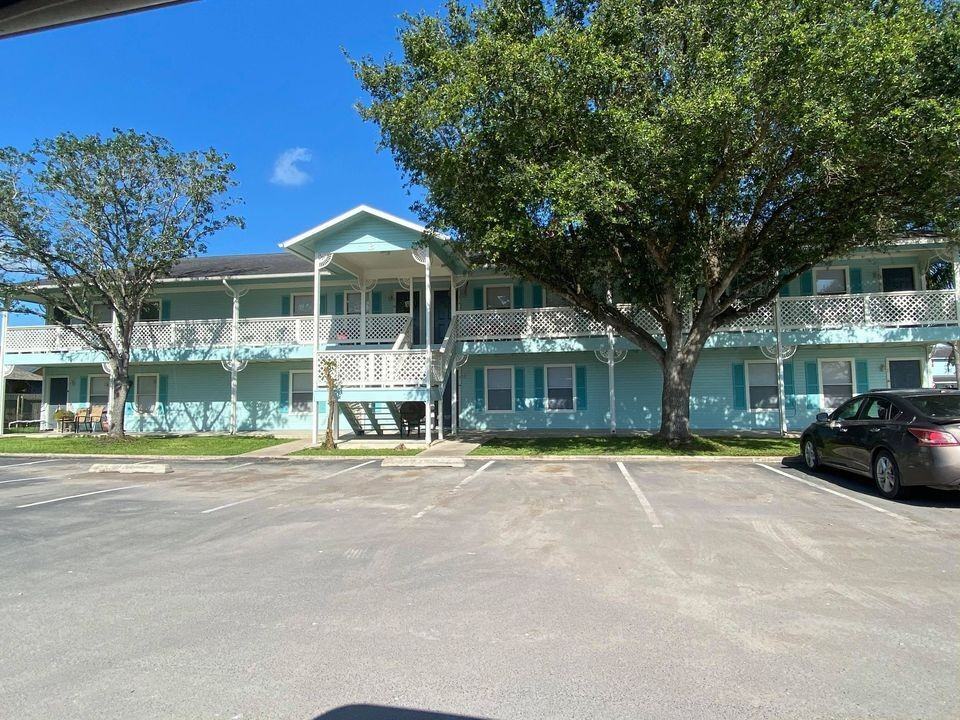 Oak Terrace Apartments - Photo 2 of 50