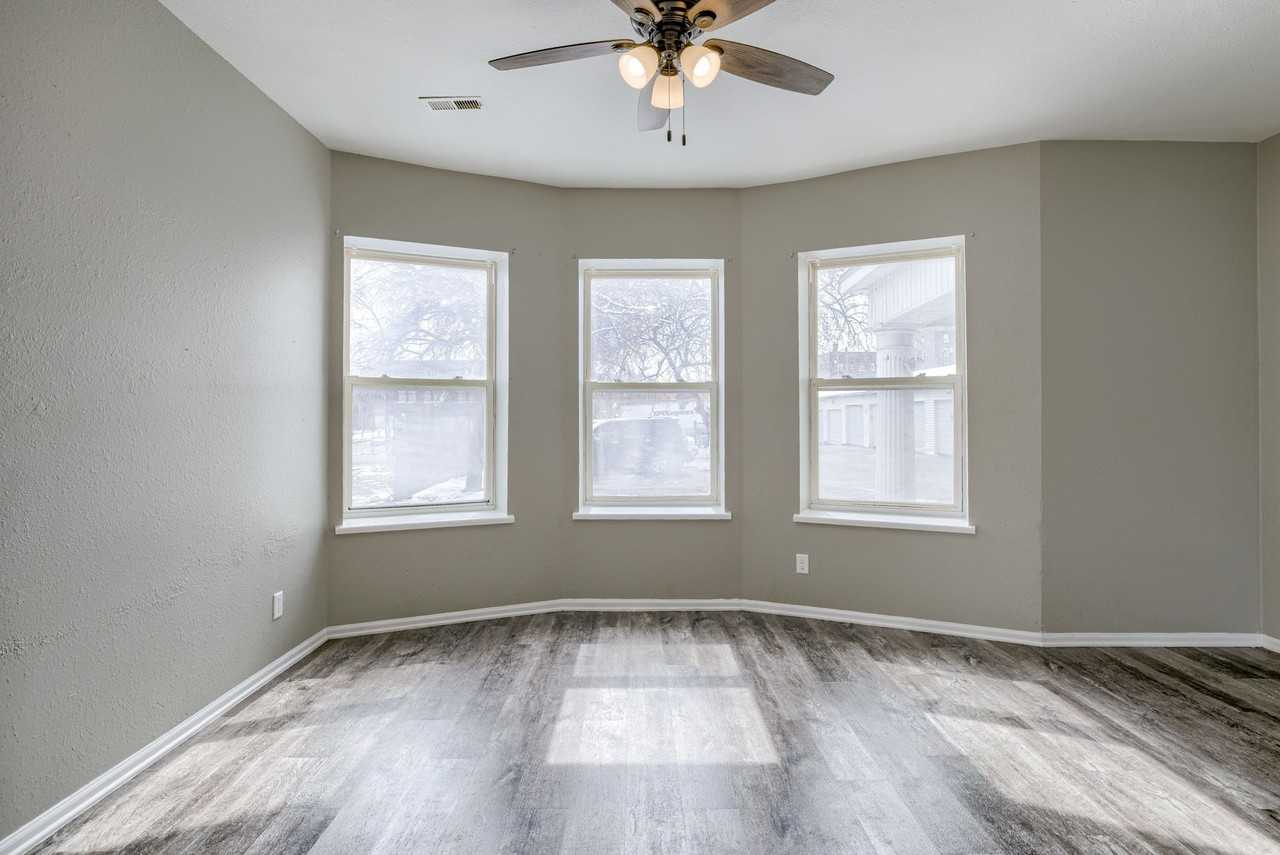 210 South 24th Street - Photo 6 of 20