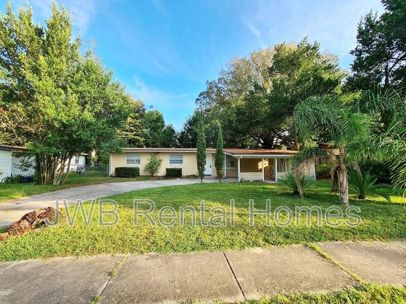 355 Sonora Dr - Photo 2 of 13