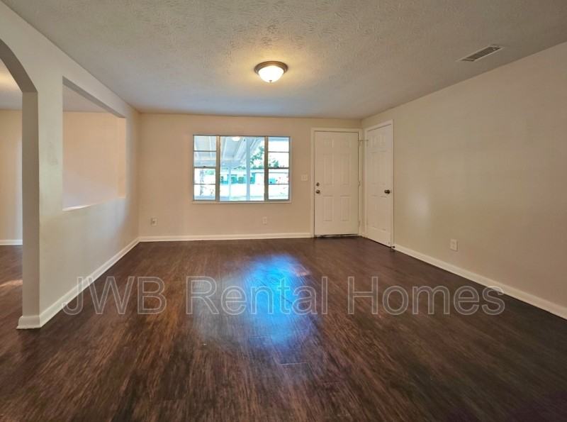 355 Sonora Dr - Photo 7 of 13