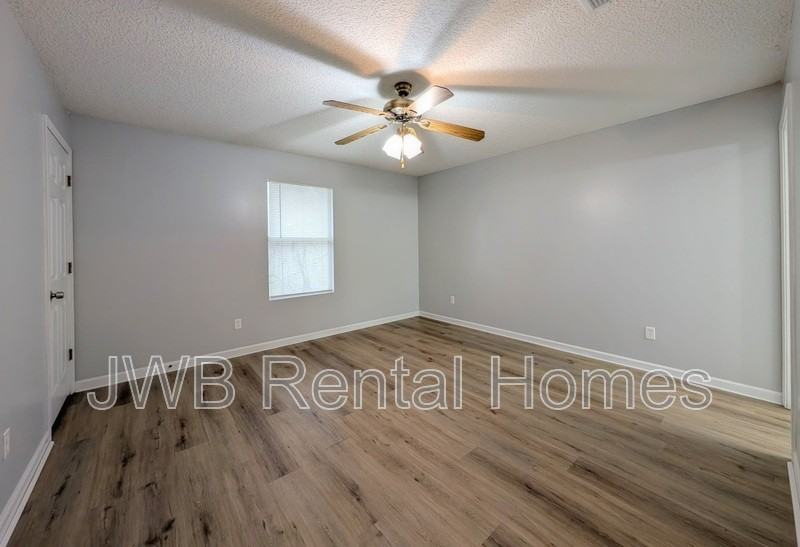 1257 Homard Pl - Photo 7 of 18