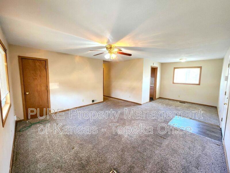 3434 Sw Clare Ave - Photo 2 of 13