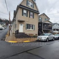 533 W Shawnee Ave 2nd Fl - Photo 1 of 1