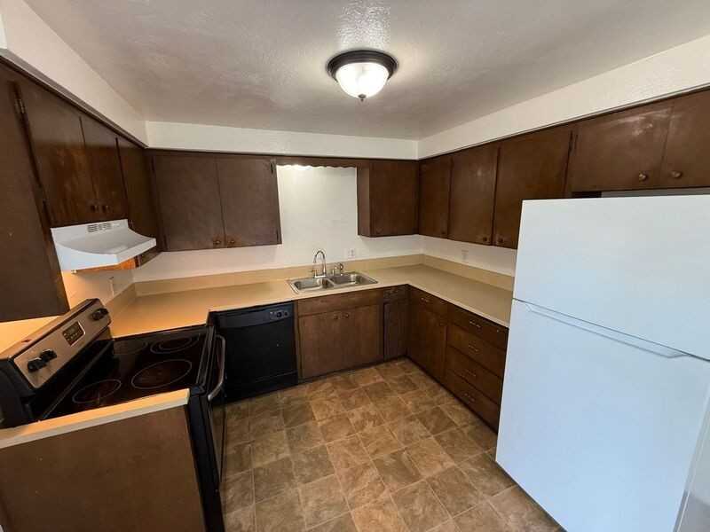 3875 Iberis St Ne - Photo 7 of 13