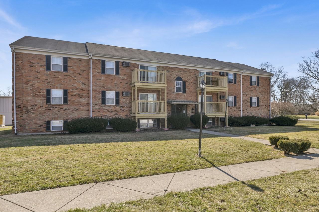 930 Snider Road - Photo 3 of 24