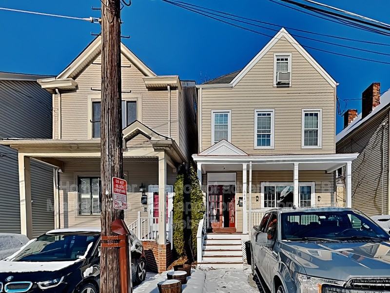 5447 Potter St - Photo 2 of 26