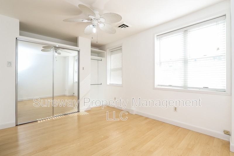 1004 W Oregon Ave - Photo 7 of 14