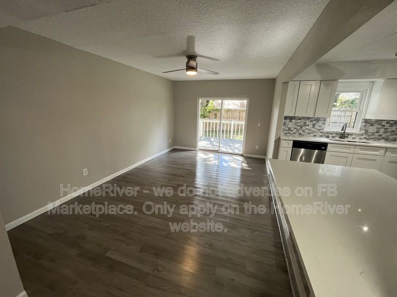 3301 Olde Wharf Run - Photo 6 of 34