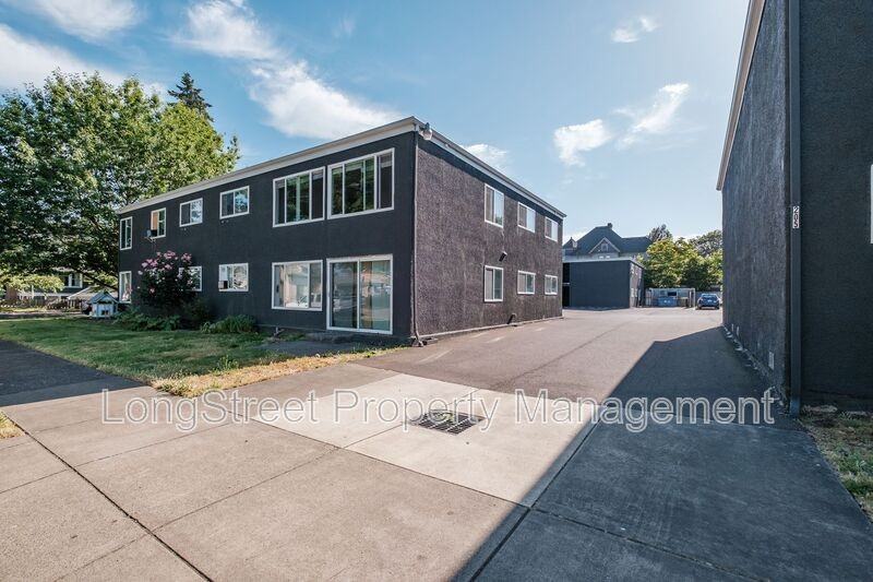 208 5th Ave Se #202 - Photo 2 of 50