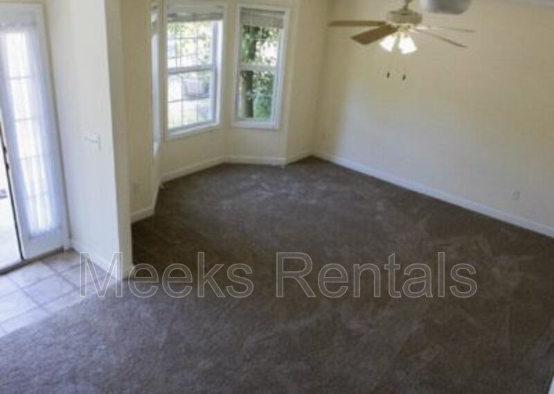 32 Mill Rd #32 - Photo 4 of 9