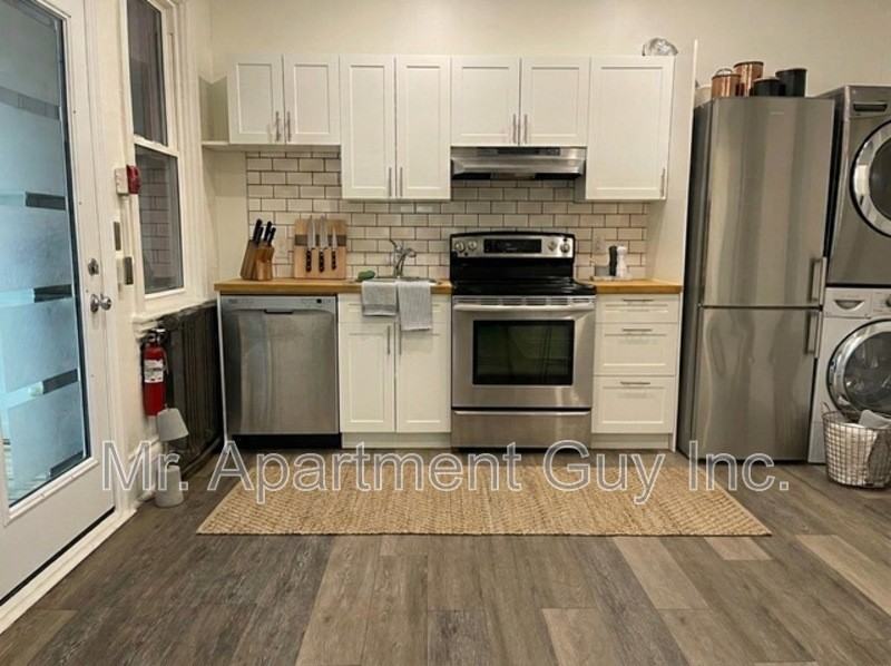 57 Barton St E #1 - Photo 6 of 9