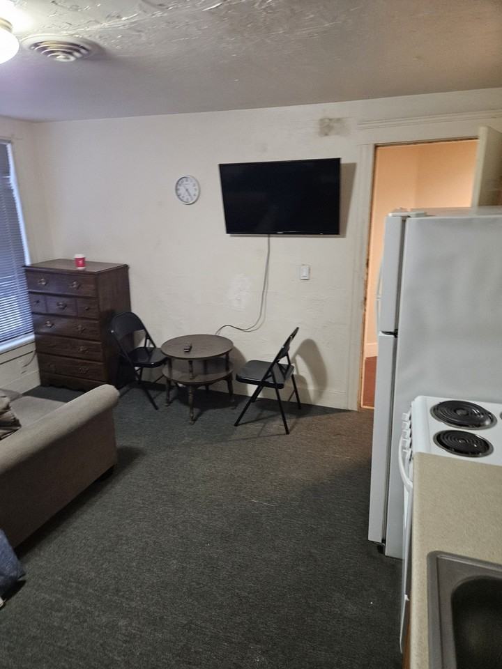 26 Alpine Row - Photo 2 of 9