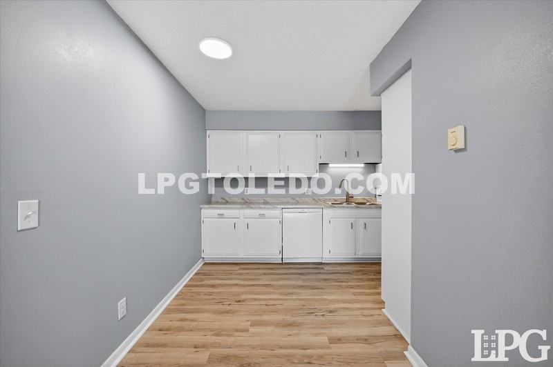 3348 Arlington Ave #1 - Photo 7 of 19