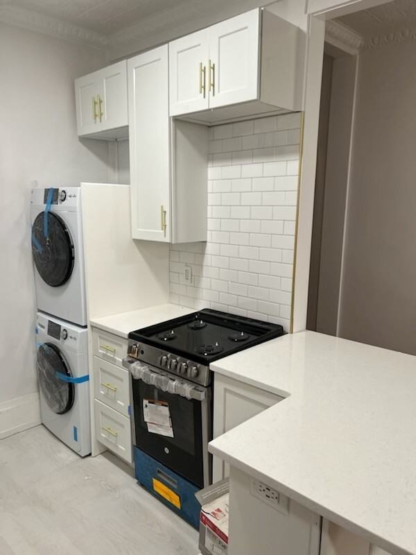 219 Hanover Street - Photo 3 of 4