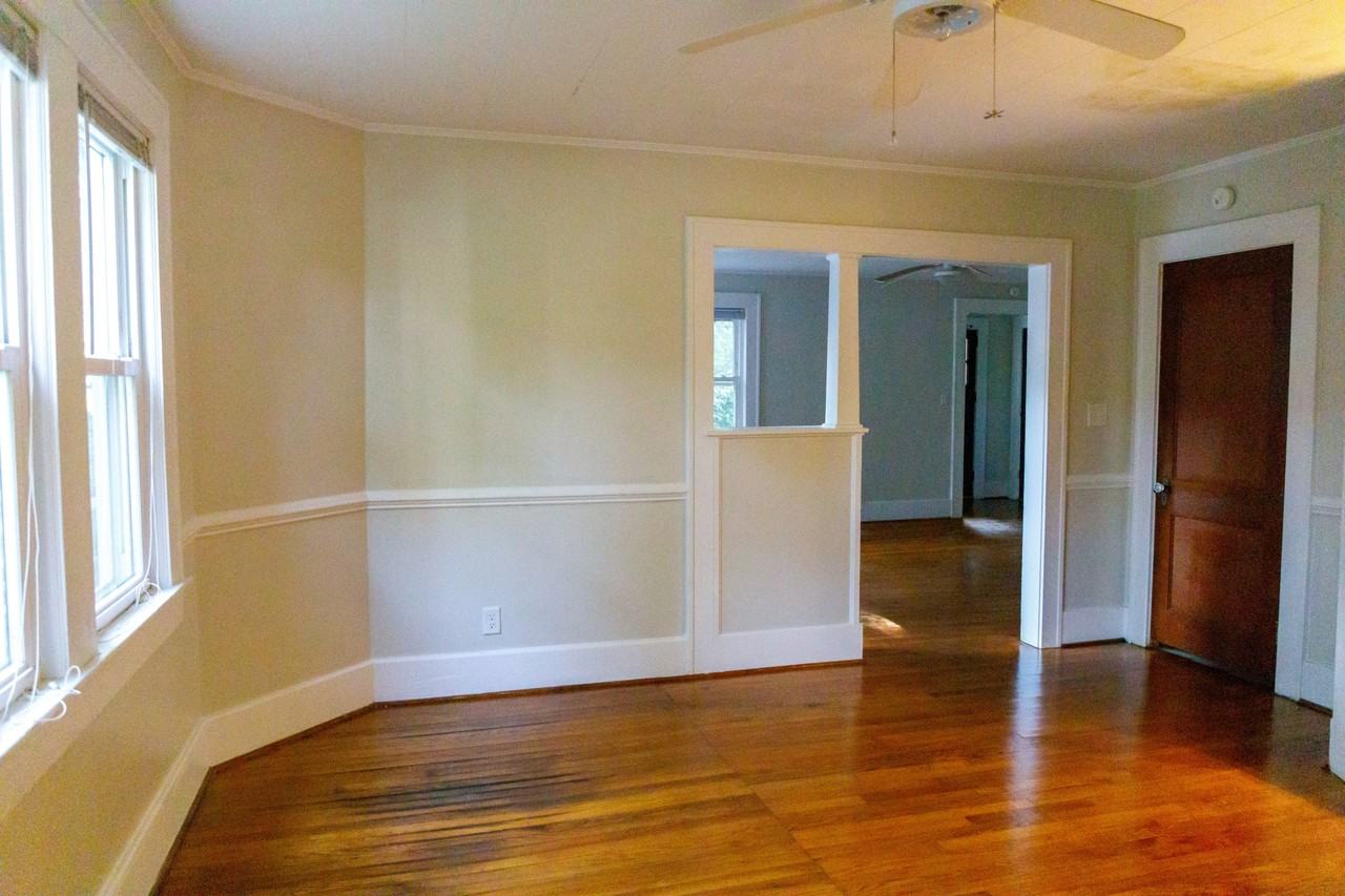 323 Riverland Drive - Photo 5 of 39